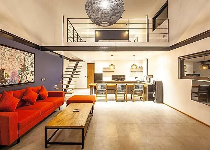 Modern Spacious Loft 200m From The Canggu ホテル バリ島