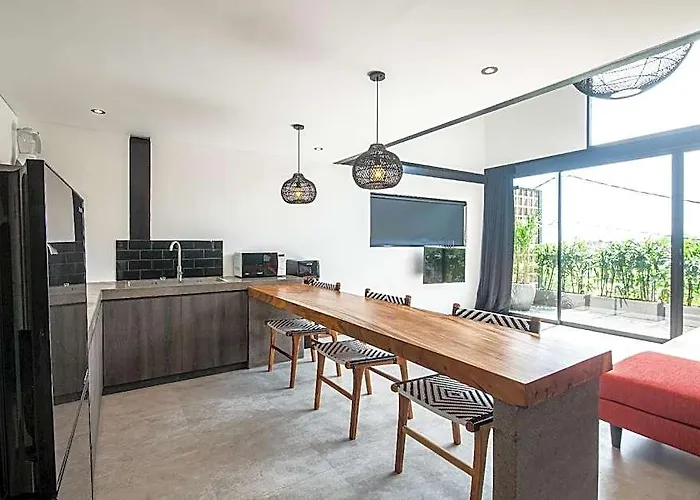 Modern Spacious Loft 200m From The Canggu バリ島