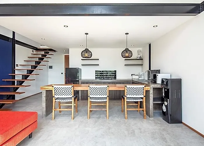 Modern Spacious Loft 200m From The Canggu ホテル バリ島