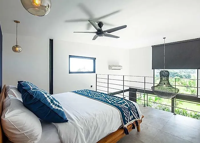 Modern Spacious Loft 200m From The Canggu バリ島