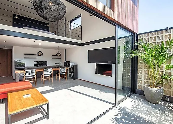 Modern Spacious Loft 200m From The Canggu バリ島