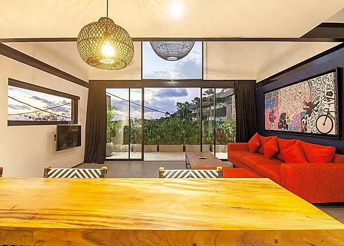 Modern Spacious Loft 200m From The Canggu バリ島